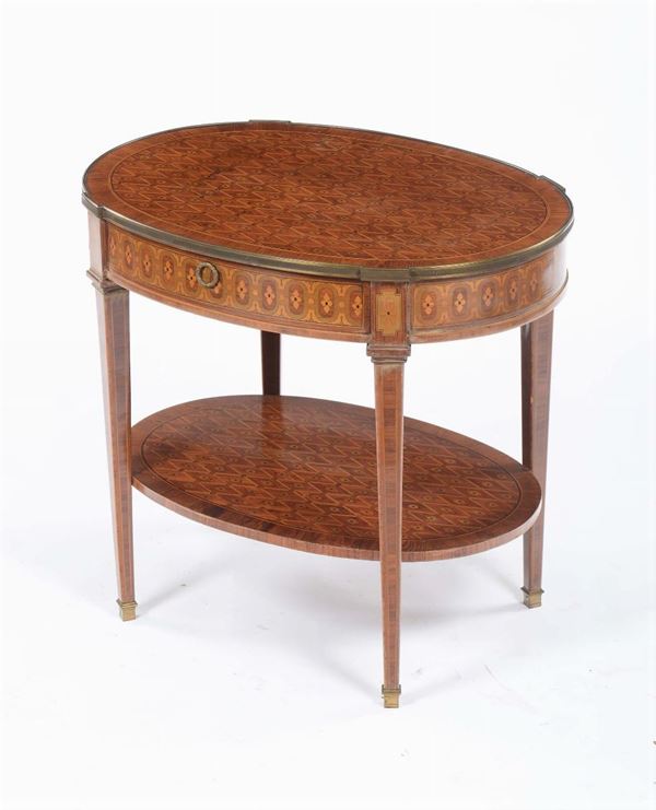 Tavolino ovale lastronato ed intarsiato, XIX secolo