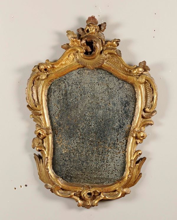 Specchierina in legno intagliato e dorato, XIX secolo