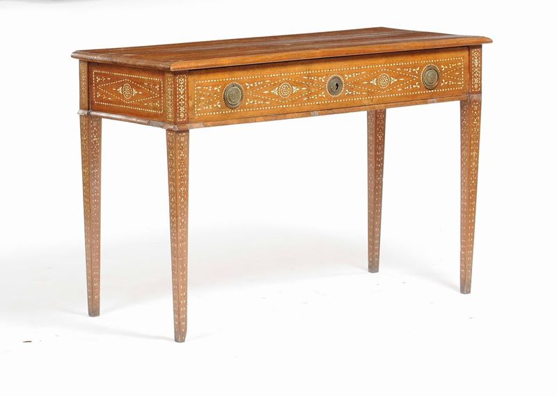 Tavolino scrittoio in noce con intarsio in avorio, XIX secolo  - Auction Asta a Tempo Antiquariato - II - Cambi Casa d'Aste