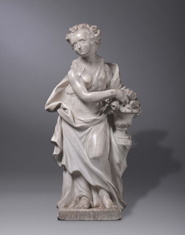 Dea Pomona, scultura in marmo bianco. Scultore Barocco, Italia del nord Genova (?) XVII secolo Figura femminile con vaso di fiori
