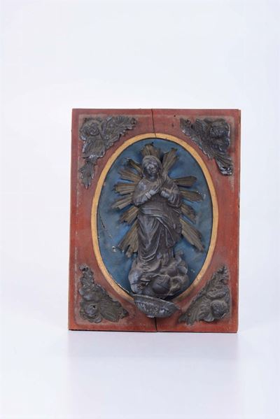 Acquasantiera in Argento Sbalzato Raffigurante Madonna Applicata su Pannello Laccato