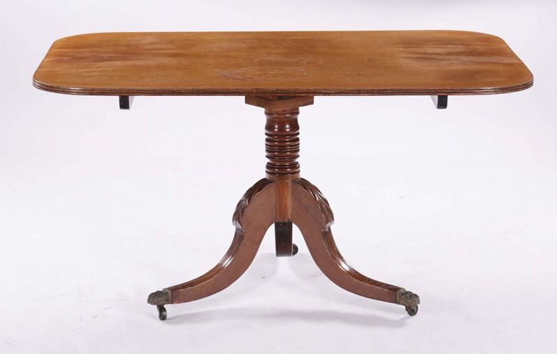 A mahogany dining table, England, 19th century  - Auction Furnishings from Palazzo Corner Spinelli in Venice - Cambi Casa d'Aste