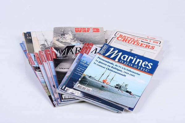 Lotto di 33 libri e riviste di marina straniera