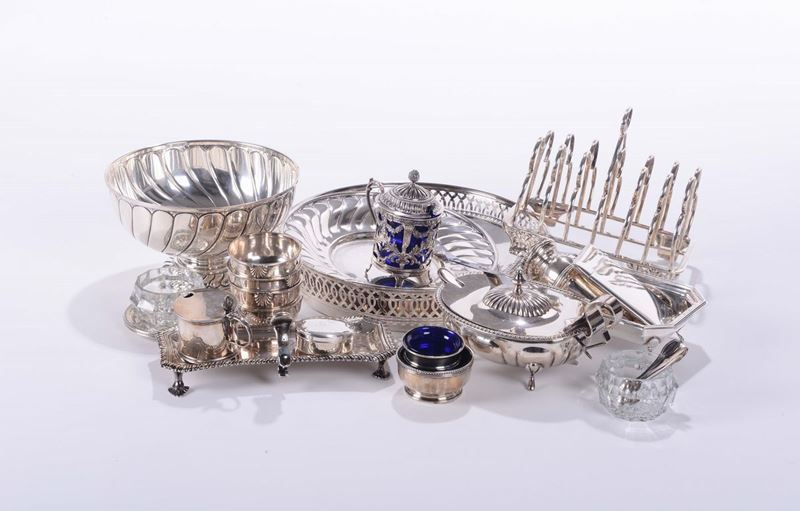Lotto di oggetti in argento inglese e italiano  - Auction Fine Art - Cambi Casa d'Aste