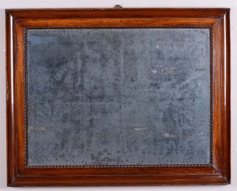 Specchio con cornice in noce, inizio XIX secolo  - Auction Asta a Tempo Antiquariato - II - Cambi Casa d'Aste
