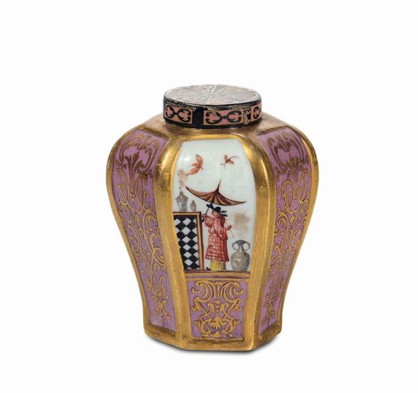 A porcelain tea caddy, unspecified factory, 19th century