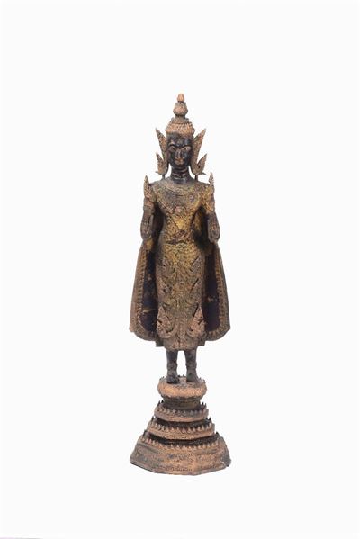 Divinità Eretta in Bronzo Dorato, Thailandia, XIX Secolo