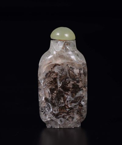 Snuff Bottle in Cristallo di Rocca con Paesaggio Dipinto, Cina, XX Secolo