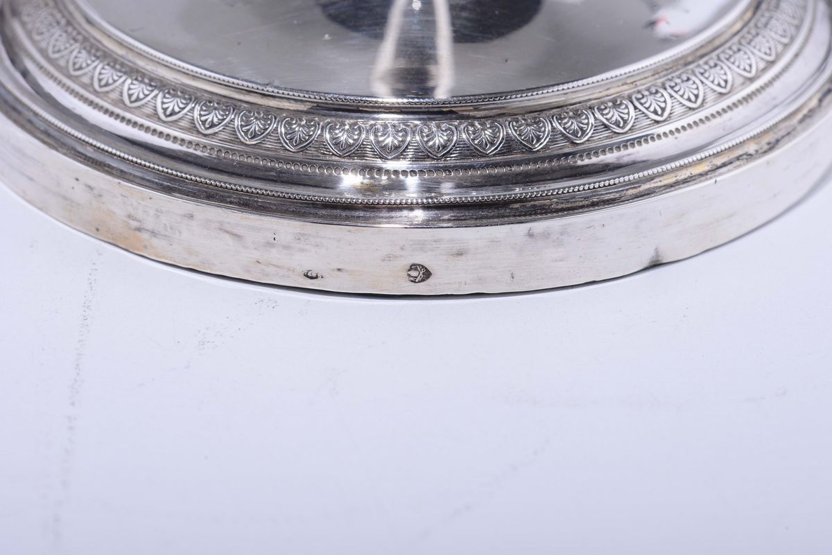 Coppia di Candelieri in Argento Sbalzato e Cesellato, Roma, Prima Metà XIX Sec., Bollo Camerale U...