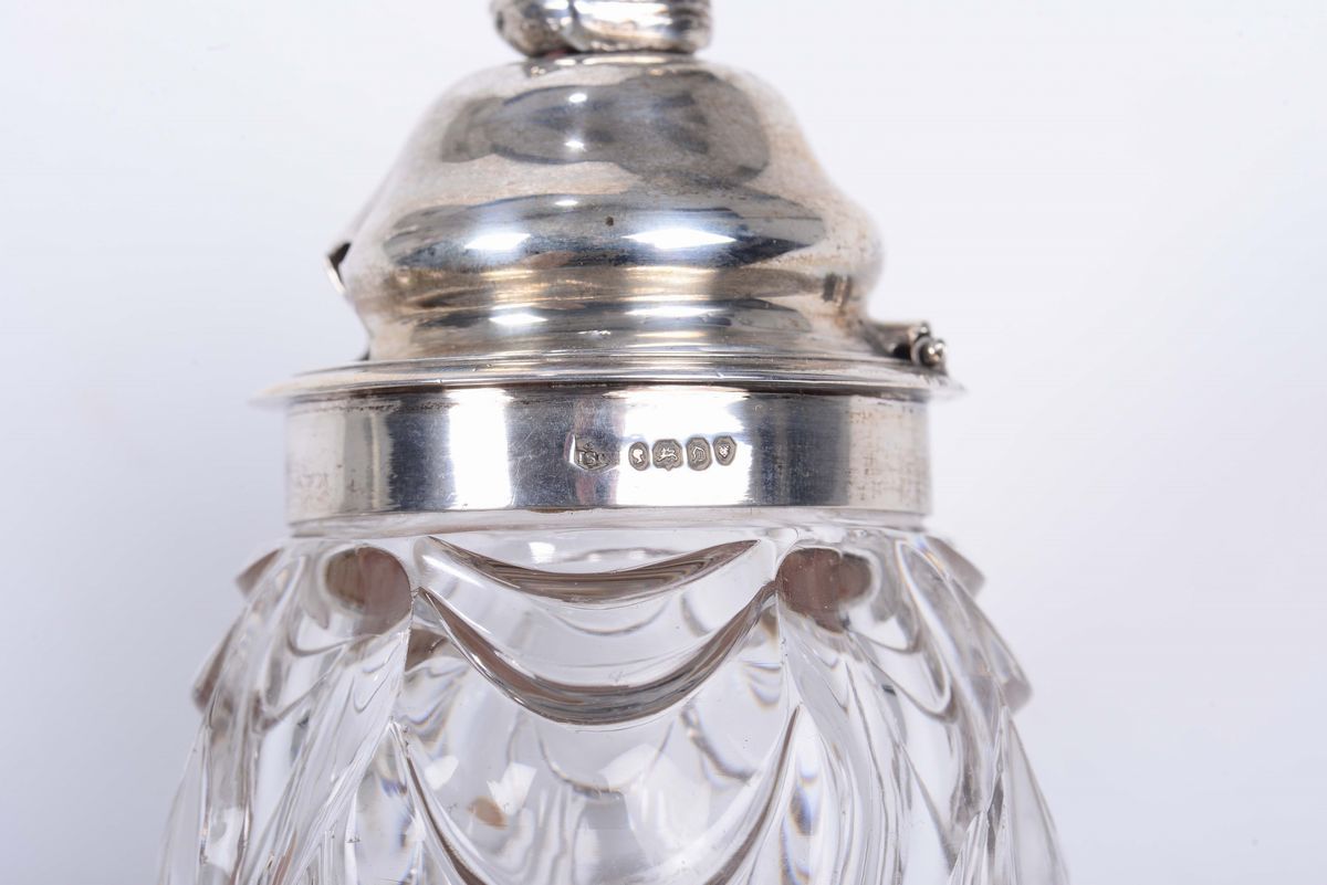 Oliera e Portaspezie in Argento Fuso e Cesellato e Cristallo Molato, Londra 1851
