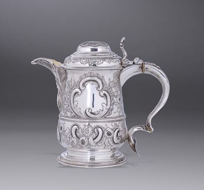 Tankard in Argento Fuso, Sbalzato, Cesellato e Dorato. Londra XVIII Secolo