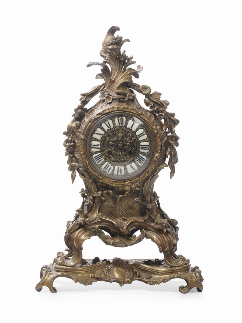 Pendola da tavolo in bronzo dorato, Francia XIX secolo  - Asta Asta a Tempo Antiquariato - II - Cambi Casa d'Aste