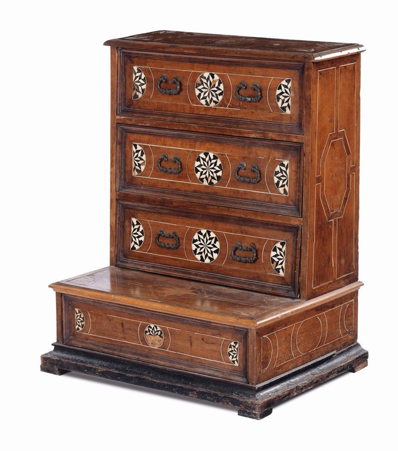 Inginocchiatoio lastronato e intarsiato in avorio, XIX secolo  - Asta Antiquariato - Cambi Casa d'Aste