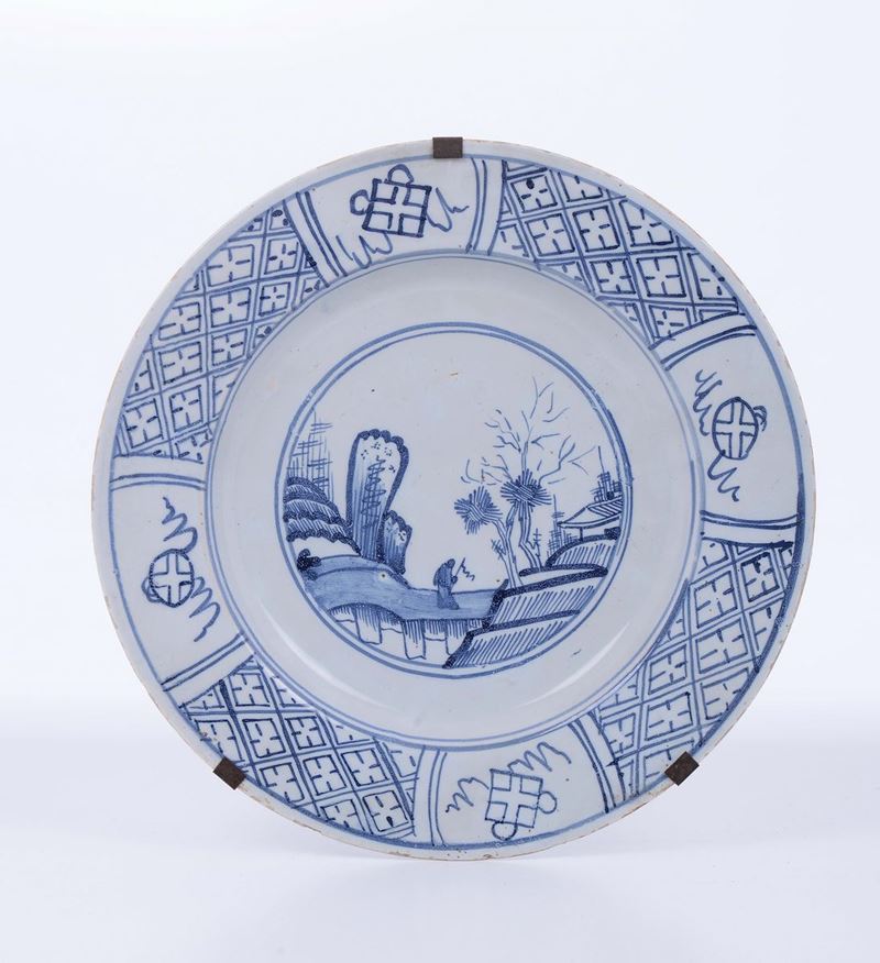 Piatto in ceramica, Delft XX secolo  - Asta Asta a Tempo Antiquariato - II - Cambi Casa d'Aste