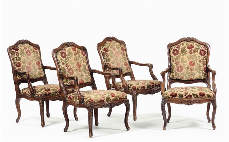 Quattro poltrone Luigi XV in noce intagliato, Genova metà XVIII secolo  - Auction Important Furniture and Works of Art - Cambi Casa d'Aste