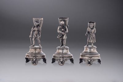 Tre Porta Stuzzicadenti in Argento Fuso, Sbalzato e Cesellato, Venezia Metà XIX Sec., Bollo di Ga...