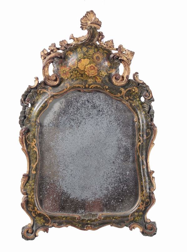 Specchiera veneziana di gusto Luigi XV laccata, XIX secolo