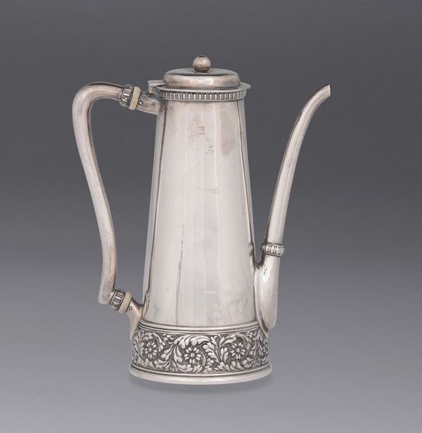 A sterling silver coffee pot, Tiffany USA 1880