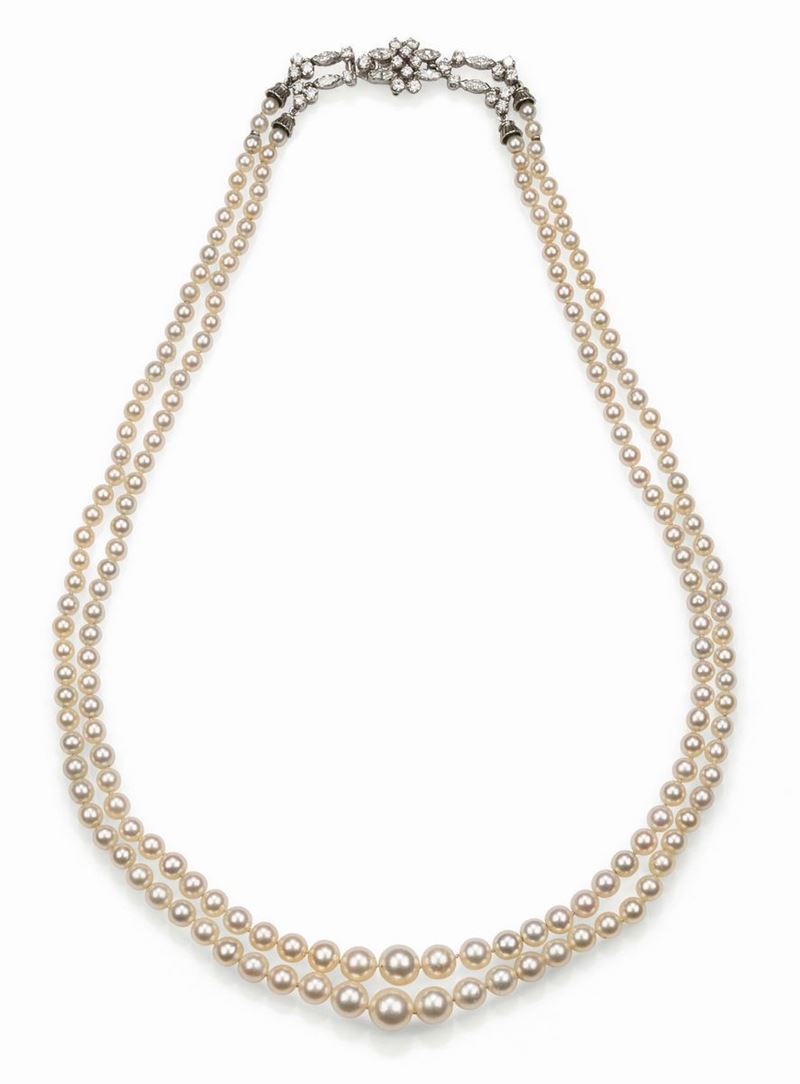 Doppio filo di perle naturali scalari  - Asta Fine Jewels - Cambi Casa d'Aste
