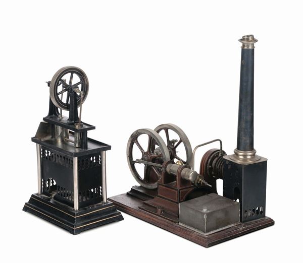 Due modelli di macchina a vapore e un regolatore di watt