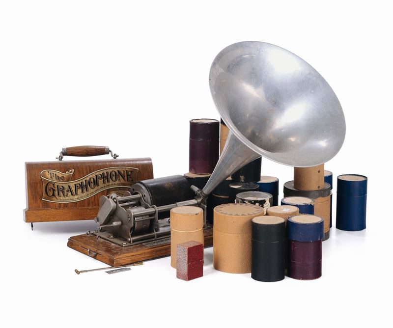 Fonografo a rullo The Graphophone completo di tromba e testina e circa 20 rulli a cera incisi  - Auction Maritime Art and Scientific Instruments - Cambi Casa d'Aste