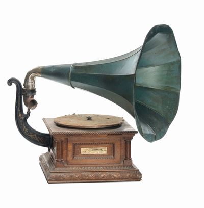 Grammofono a Tromba The Gramophone Typewriter Ltd.