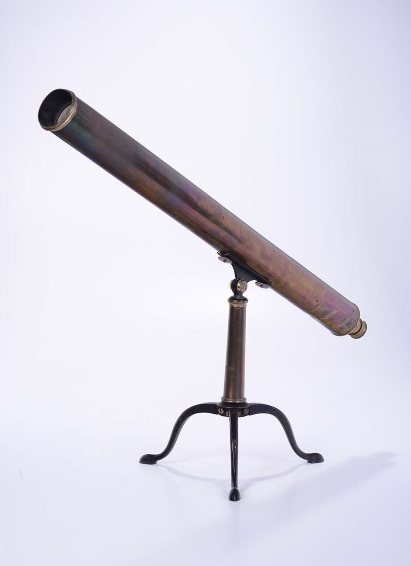 Telescopio da tavolo in ottone e treppiede verniciato nero  - Asta Arte Marinara e Strumenti Scientifici - Cambi Casa d'Aste
