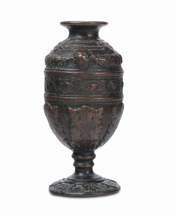Vaso in bronzo di modello rinascimentale