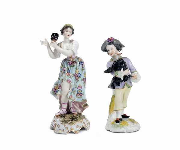 Due statuine in porcellana raffiguranti personaggio maschile e femminile, XX secolo