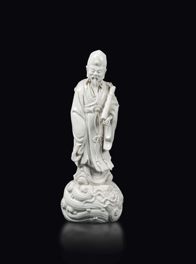 Figura di Saggio in Porcellana Blanc De Chine, Cina, Dinastia Qing, XIX Secolo