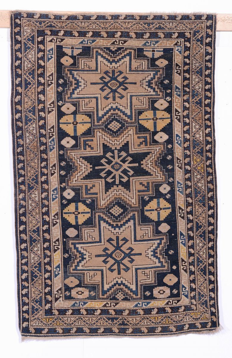 Tappeto caucasico Shirvan, inizio XX secolo  - Auction Fine Art - Cambi Casa d'Aste