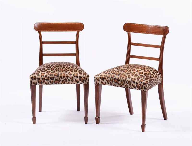 Coppia di sedie in mogano con filettature, XIX secolo  - Asta Asta a Tempo Antiquariato - II - Cambi Casa d'Aste