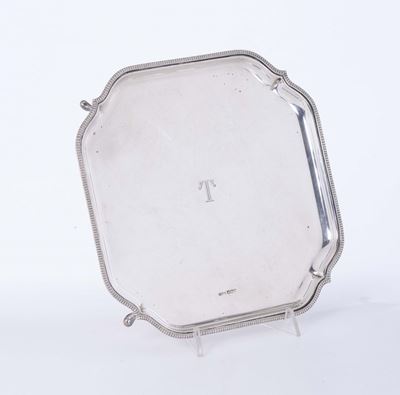 Salver Quadrato in Argento con Monogramma T, Città di Sheffield 1933, Argentiere Gm & S.