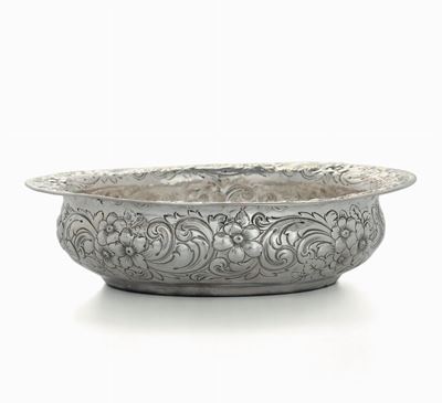 Bacile in Argento Sterling Sbalzato con Incizione, Birmingham XX Secolo