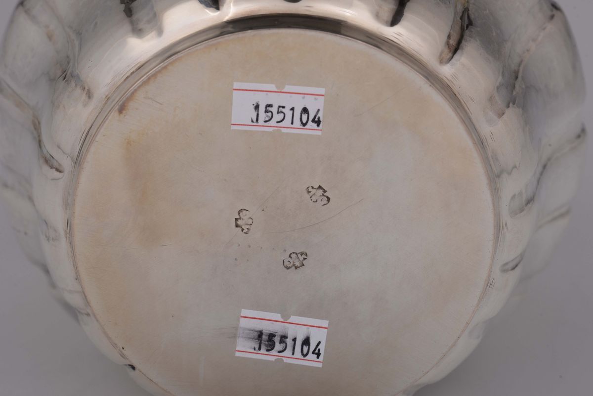 Secchiello in Argento Sbalzato e Fuso, Venezia XVIII Secolo, Saggiatore M.g. con Stelline