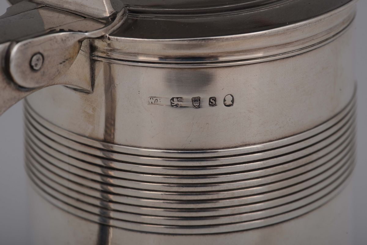 Tankard in Argento Sterling Fuso, Sbalzato, Cesellato e Dorato, Londra 1793, Argentiere W.b.