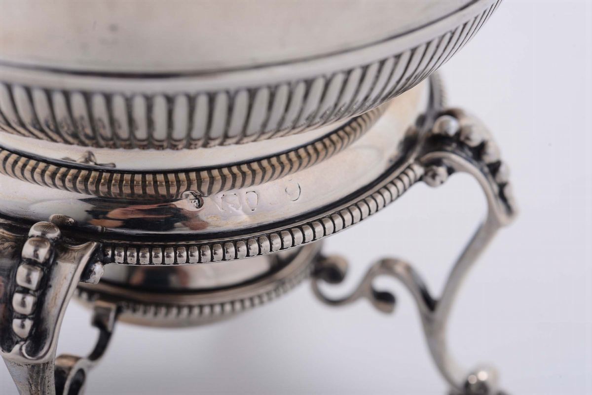 Samovar in Argento con Elementi in Avorio, Londra 1872, Argentiere Gf