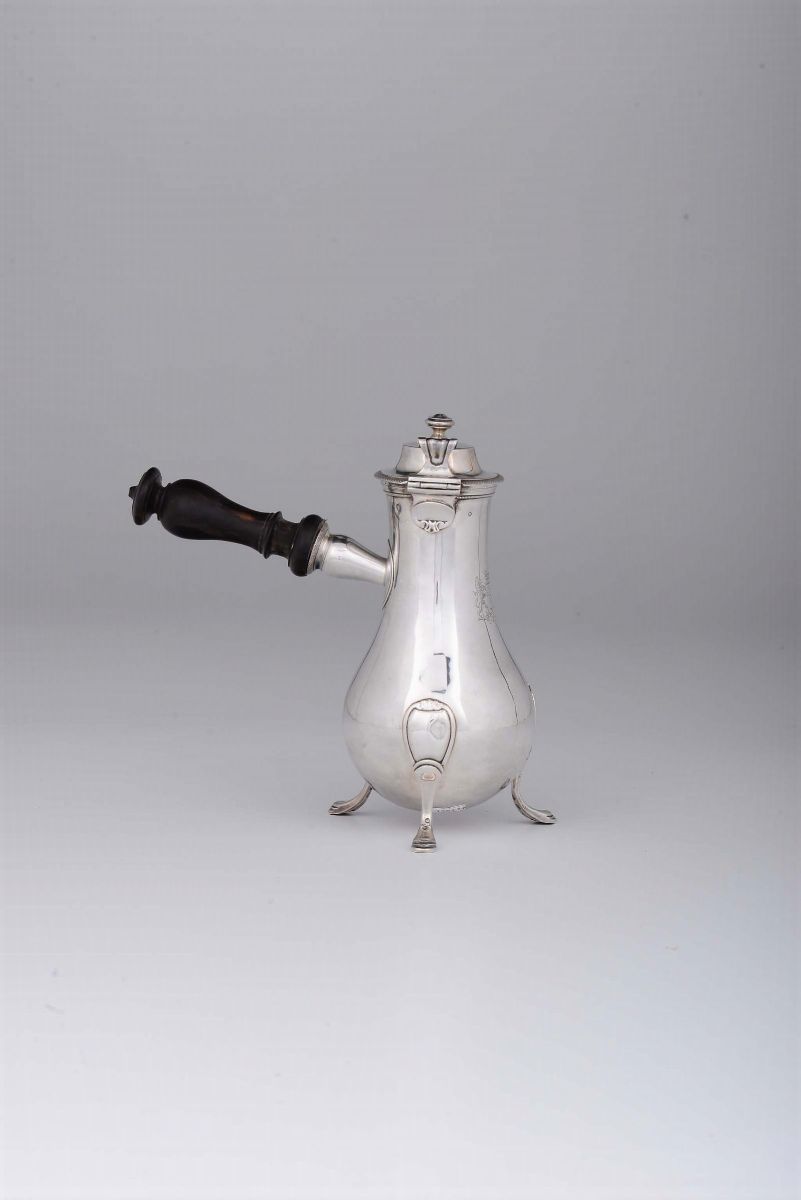 Caffettiera in Argento Sbalzato, Fuso e Cesellato, Parigi, Punzone di Titolo in Uso dal 1794, Arg...