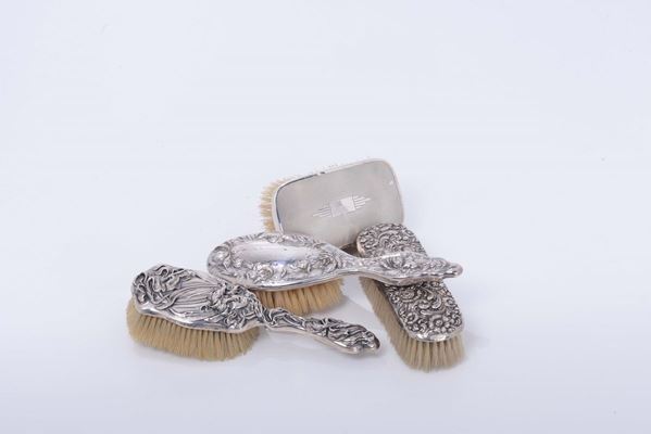 Lotto di spazzole in argento, XIX-XX secolo