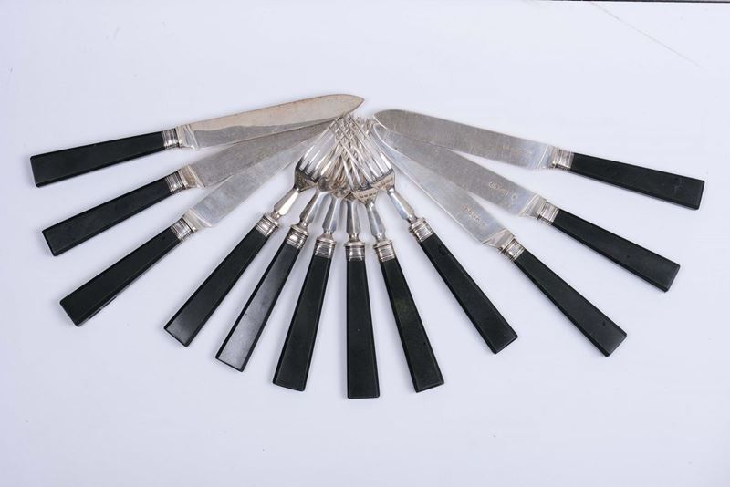 Sei coltelli e sei forchette in argento e pietra dura, Londra EH, M-1909  - Auction Silvers - Cambi Casa d'Aste