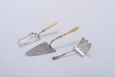 Lotto di Tre Palette in Argento, XX Secolo