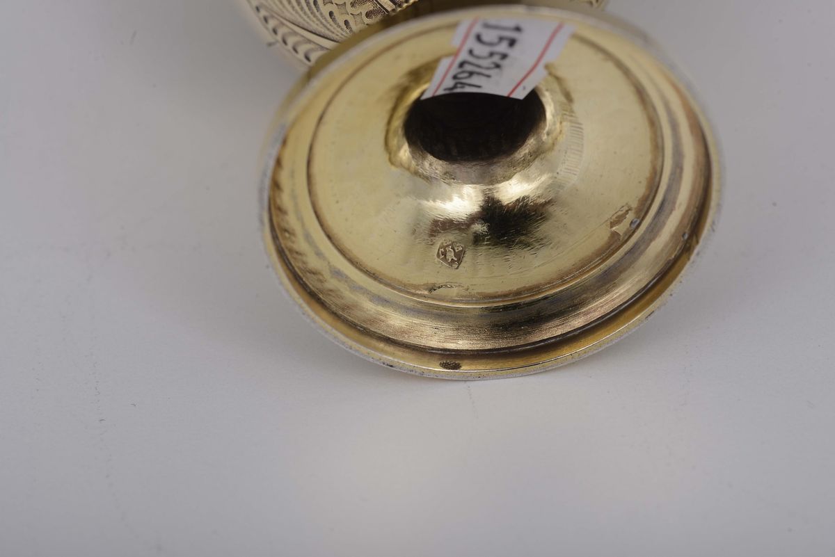 Coppia di Ampolle da Eucarestia in Argento Vermeille, Parigi, Punzone di Primo Titolo in Uso dal ...