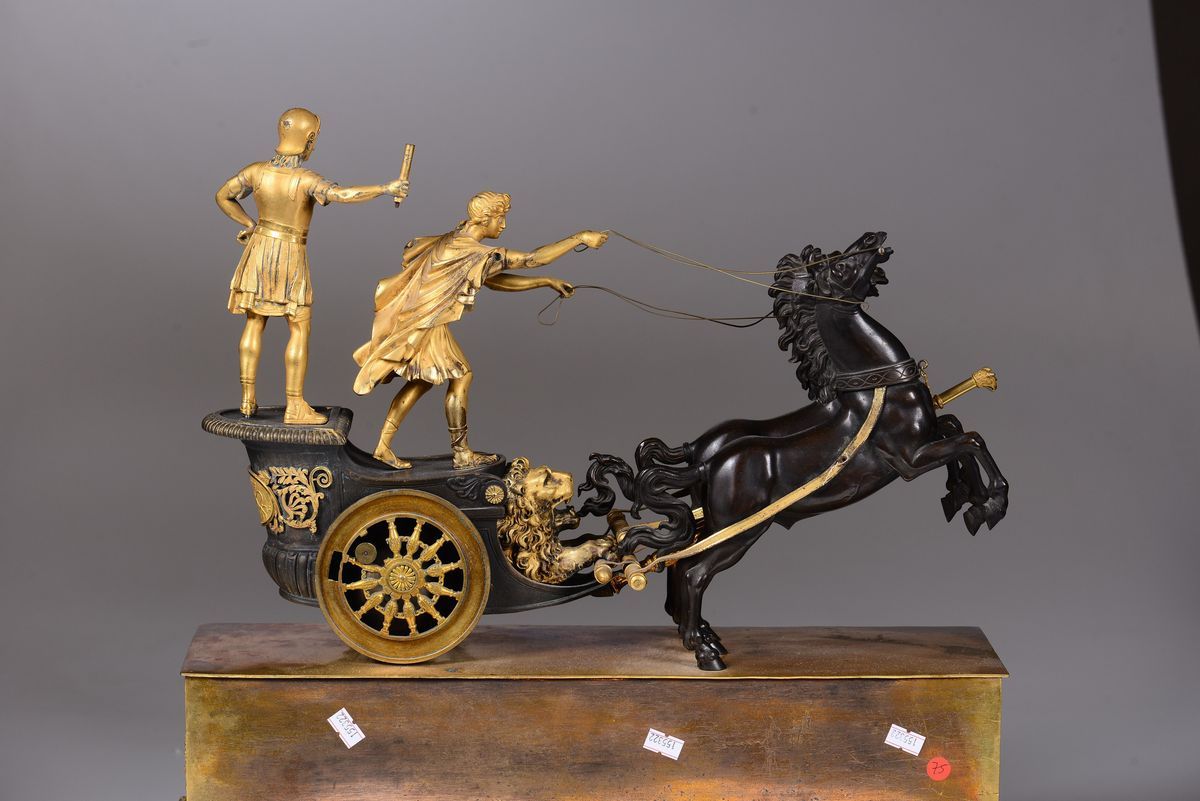 Pendola da Tavolo Carlo X in Bronzo, Francia, Villemains a Paris, Prima Metà XIX Secolo