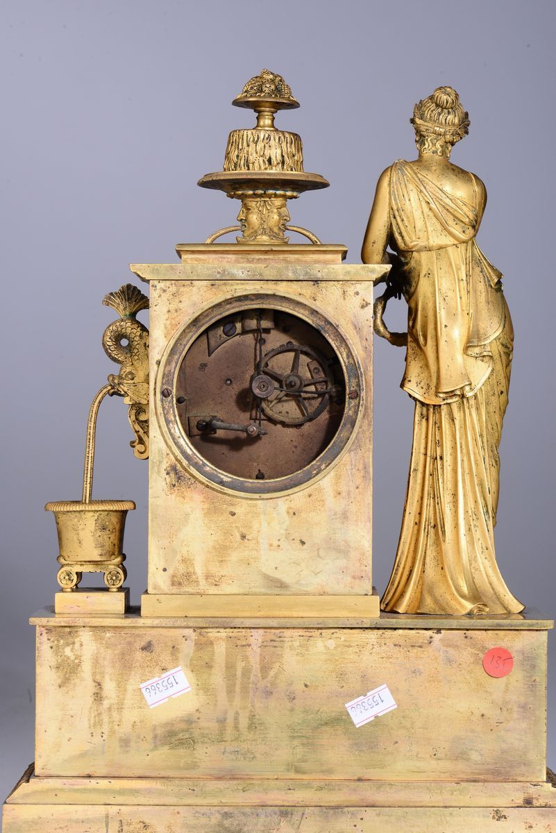 Pendola da Tavolo in Bronzo Dorato, Francia XIX Secolo