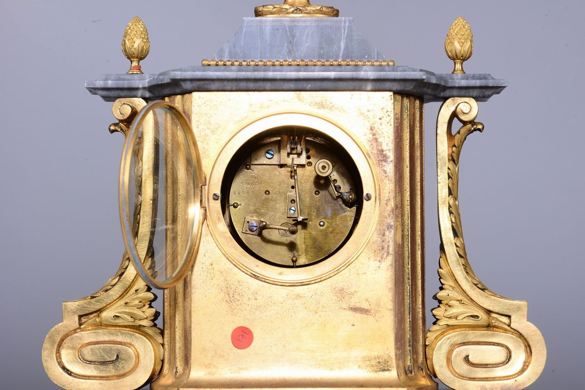 Pendola Napoleone III in Marmo Grigio e Bronzo Dorato, Francia, Lepine a Paris, XIX Secolo