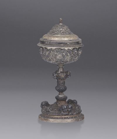 Pisside in Argento Sbalzato, Cesellato e Dorato, Argentiere Michele Pane, Napoli XIX Secolo