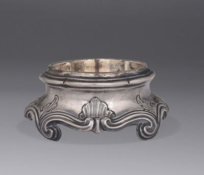 Saliera in Argento Sbalzato, Cesellato e Dorato Genova, Punzone della Torretta per il 1772 (?)
