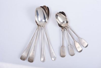 Quattro Cucchiai Grandi e Quattro Cucchiai Piccoli in Argento, XX Secolo