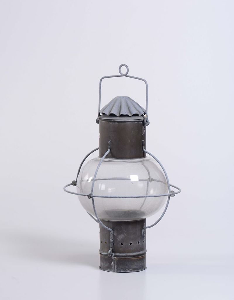 Lanterna da scialuppa a cipolla  - Asta Arte Marinara e Strumenti Scientifici - Cambi Casa d'Aste