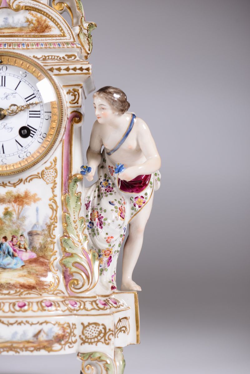 Pendola da Tavolo Napoleone III in Porcellana Capodimonte Dipinta, Leroy, Francia XIX Secolo